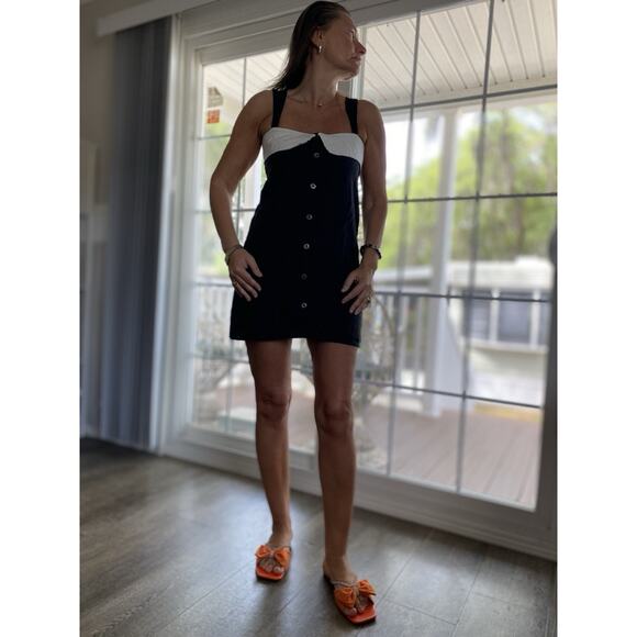 Stylish Black and White Mini Dress - Picture 2 of 6